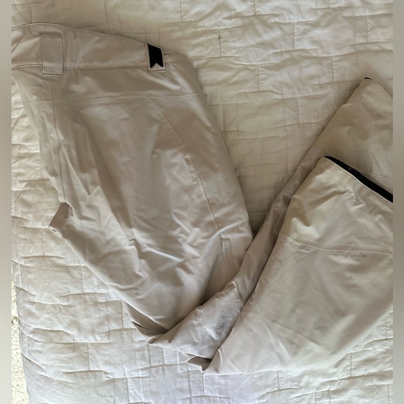 Orage Women’s Ski Pants - good used condition - Picture 4 of 8